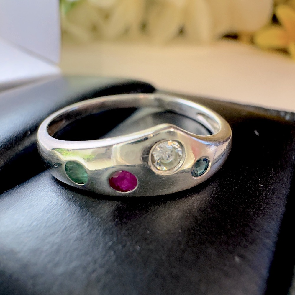 Vintage Handmade Custom Made Ring with Genuine Ruby, Sapphire, & Emerald! 925 - Picture 4 of 15